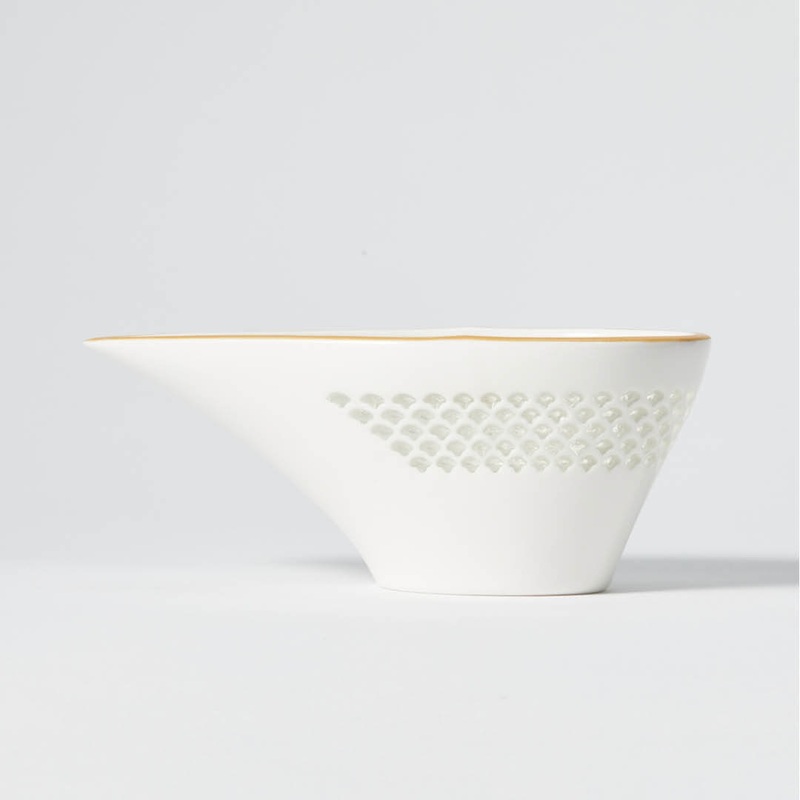 Hotarude Katakuchi With Mica Gold Rim
