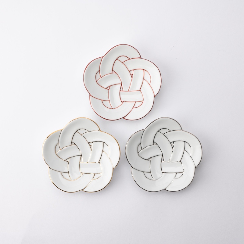 Plum Blossom Knot Sauce Plate Gold
