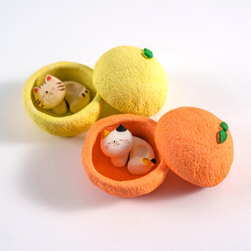 Handmade Ceramic Cat Napping in Lemon/Orange - Unique Ceramic Decoration for Aroma Oil and Home Decor